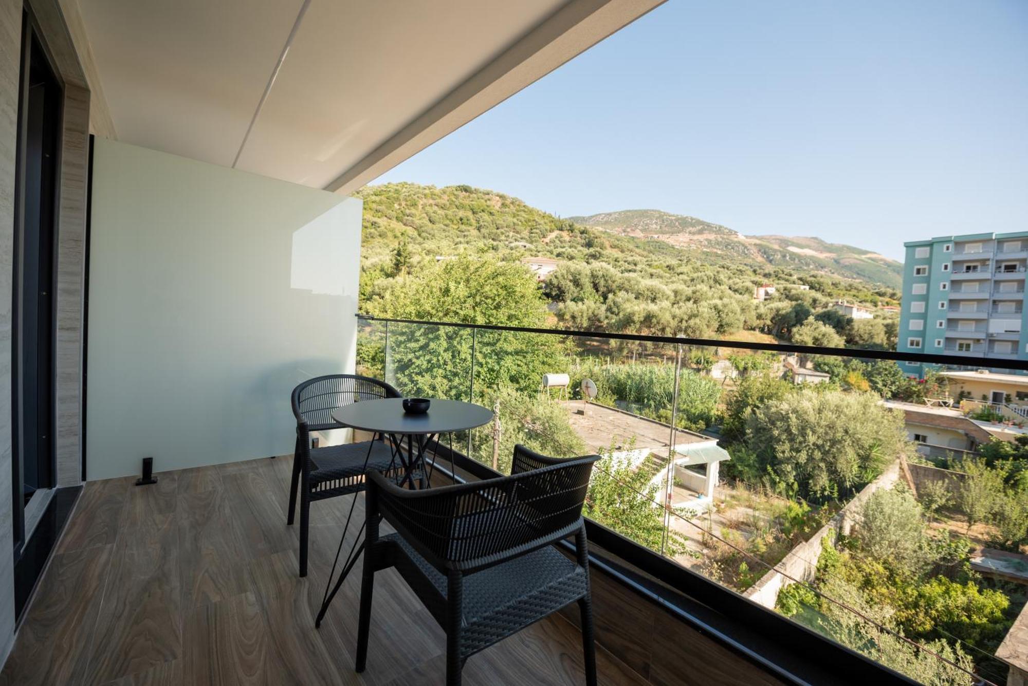 Calma Boutique Hotel Vlore Ngoại thất bức ảnh