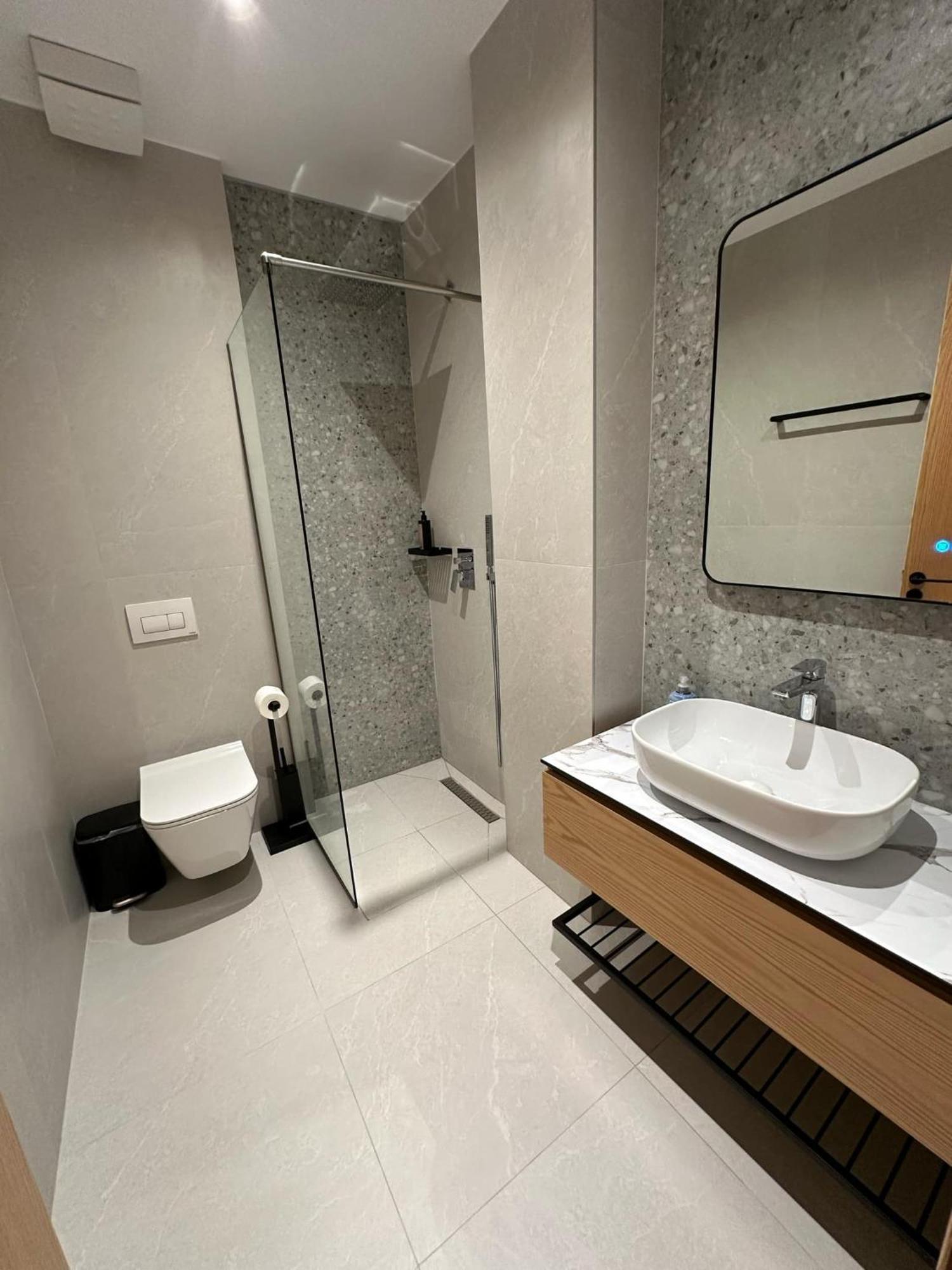 Calma Boutique Hotel Vlore Ngoại thất bức ảnh